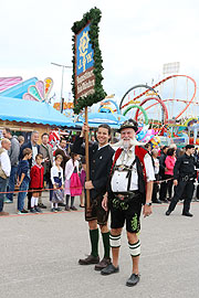 Trachten- und Schützenzug 2018 (©Foto: Martin Schmitz)